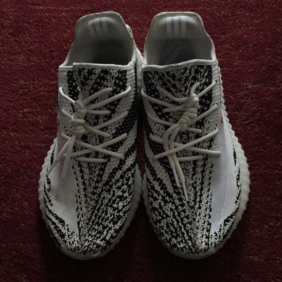Yeezys boost 350 zebras - Picture 4 of 4